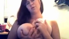 Cute Big Titted, Nerdy Looking webcam amateur girl